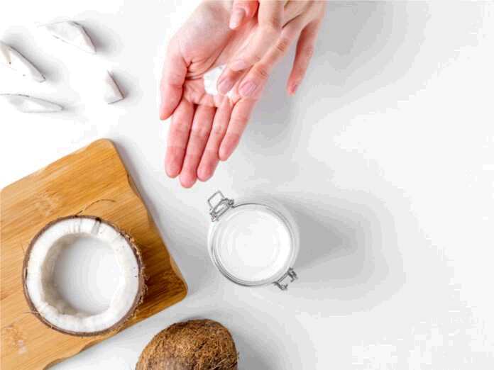 treating cold sores with coconut oil